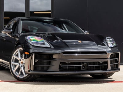 2026 Porsche Panamera Base