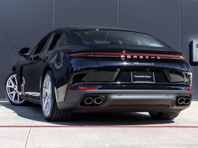 2026 Porsche Panamera Panamera 4