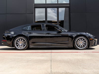 2026 Porsche Panamera Panamera 4