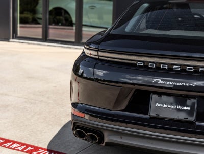 2026 Porsche Panamera Panamera 4