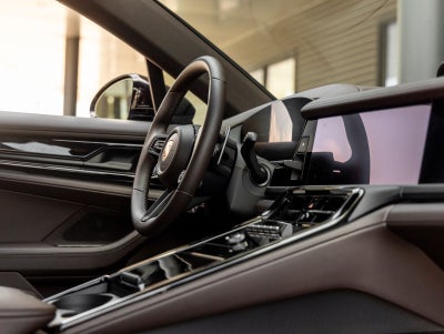 2026 Porsche Panamera Panamera 4
