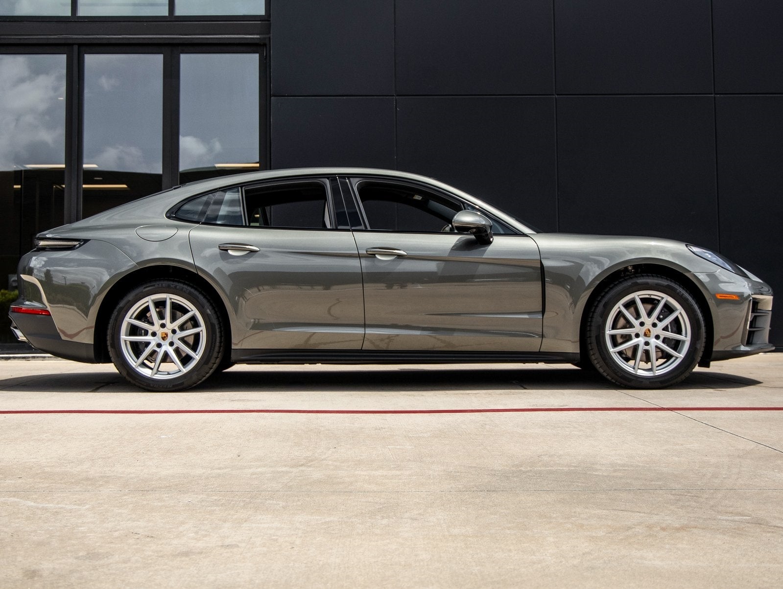 2025 Porsche Panamera Panamera