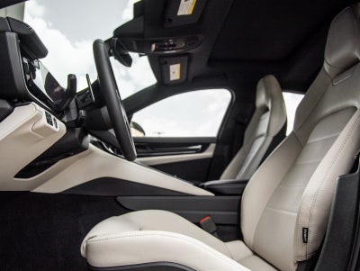 2025 Porsche Panamera Panamera