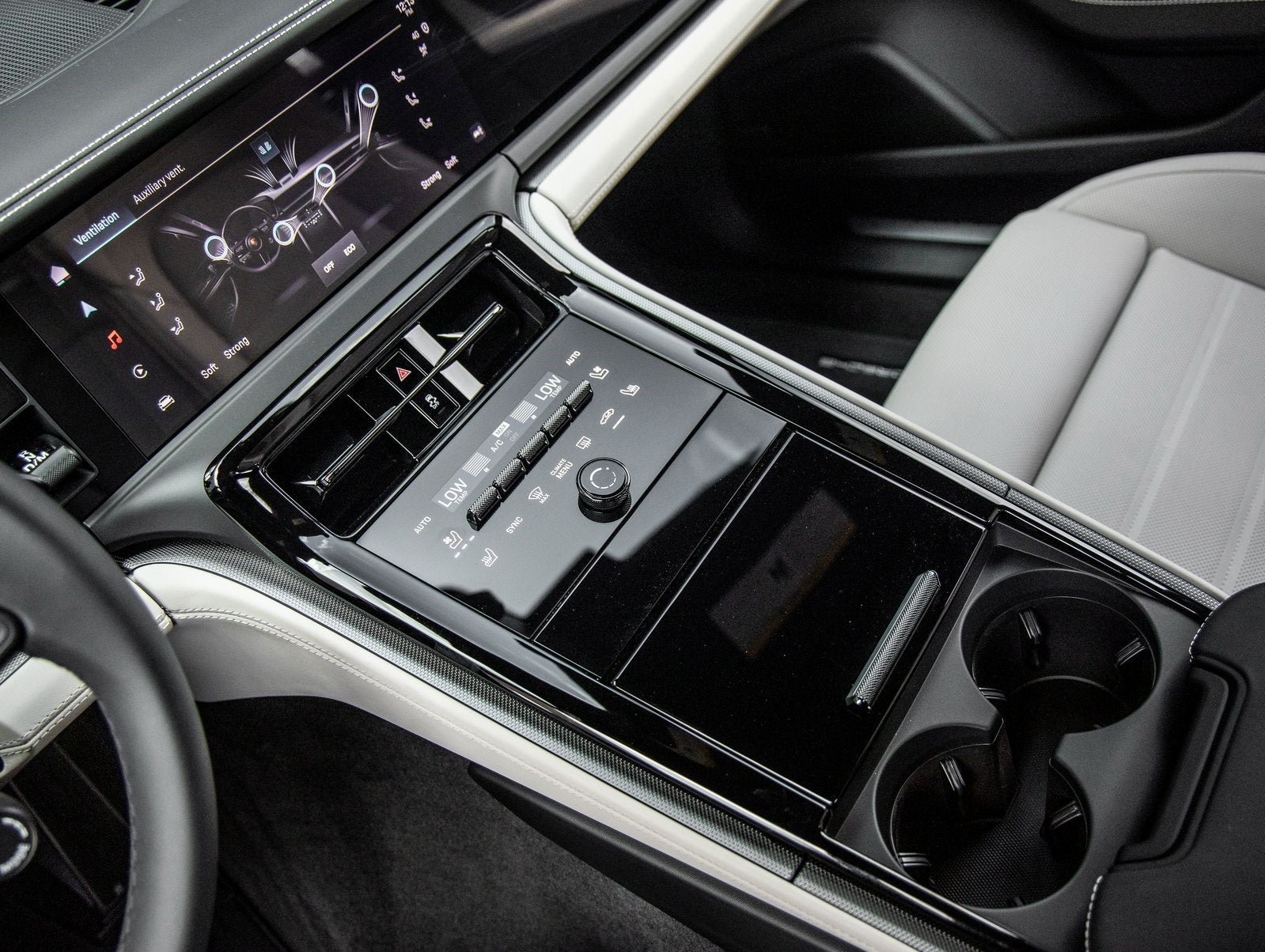 2025 Porsche Panamera Panamera