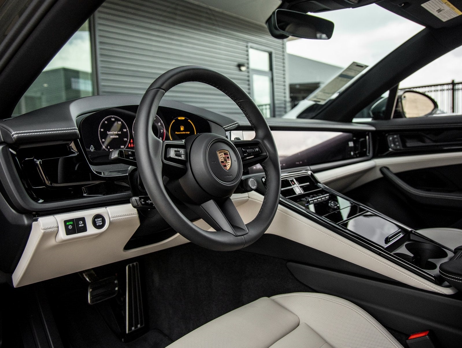 2025 Porsche Panamera Panamera