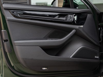 2025 Porsche Panamera Panamera