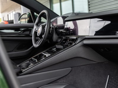 2025 Porsche Panamera Panamera