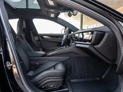 2025 Porsche Panamera Panamera