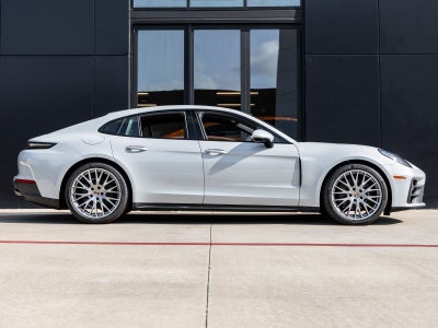 2025 Porsche Panamera Panamera