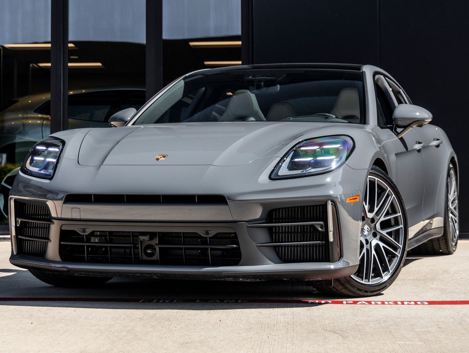 2026 Porsche Panamera 4
