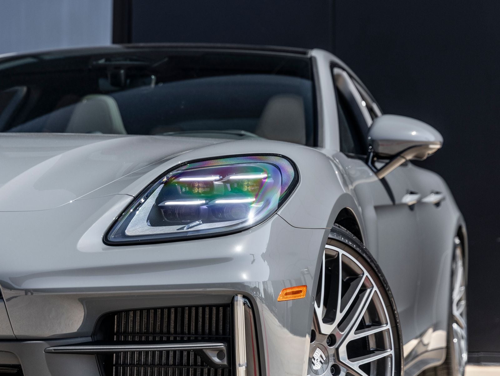 2026 Porsche Panamera 4