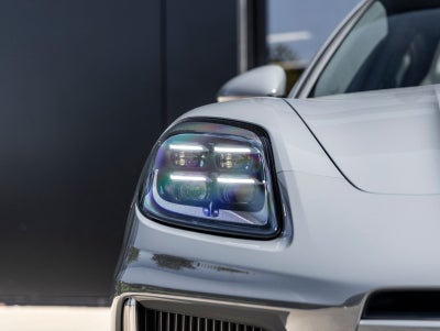 2026 Porsche Panamera 4