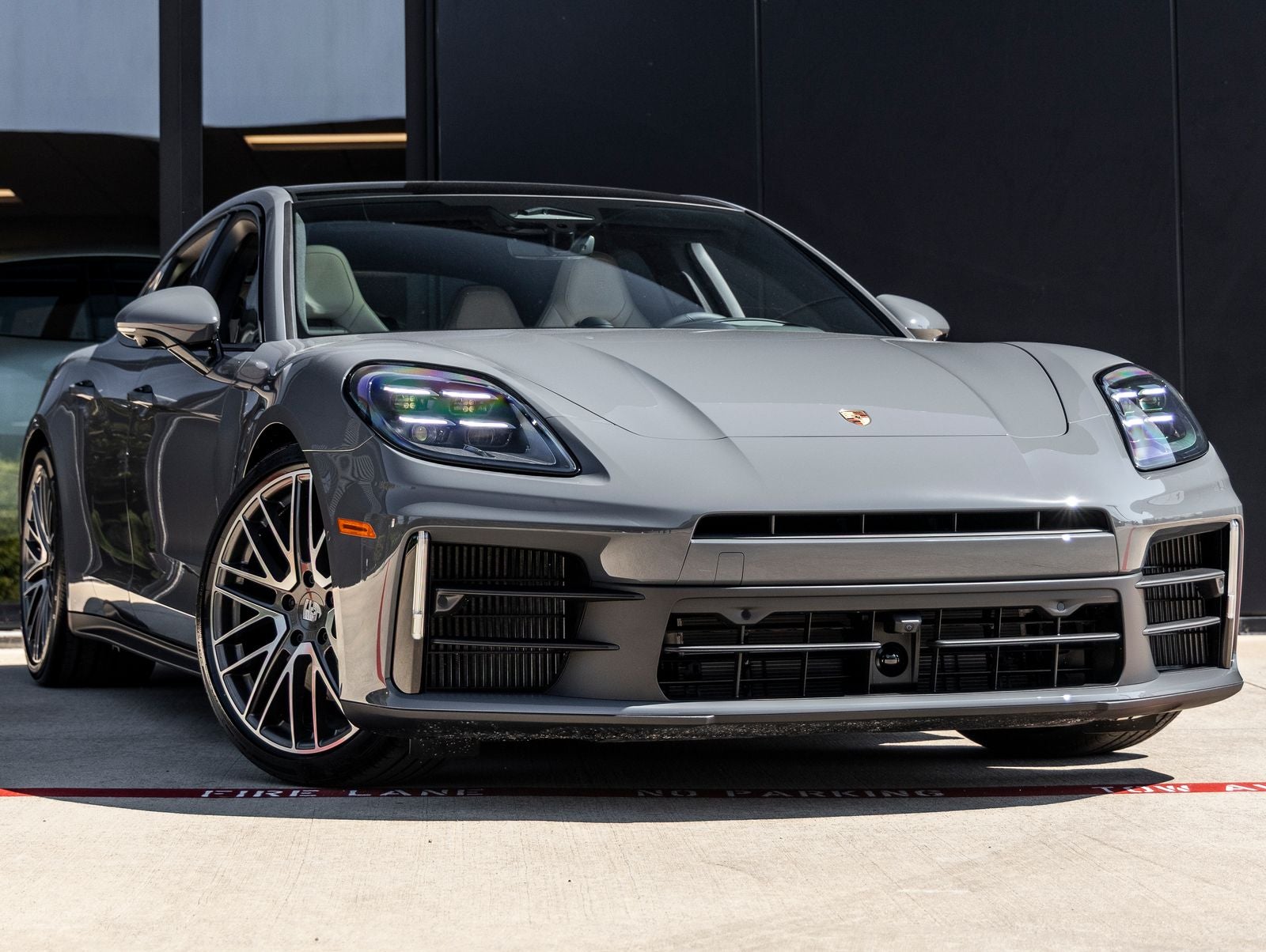 2026 Porsche Panamera 4