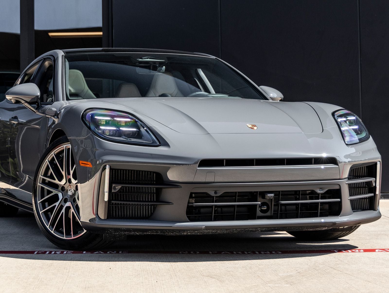 2026 Porsche Panamera 4