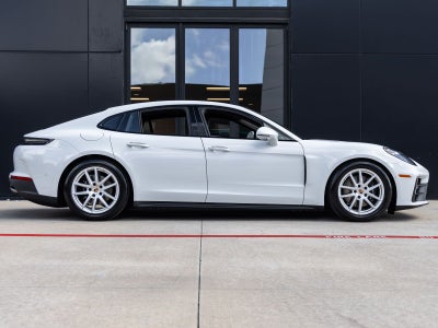 2026 Porsche Panamera Panamera 4