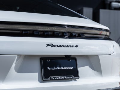 2026 Porsche Panamera Panamera 4