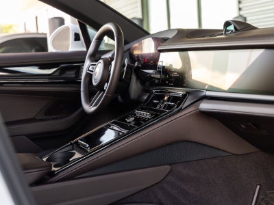 2026 Porsche Panamera Panamera 4