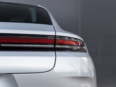 2026 Porsche Panamera Panamera