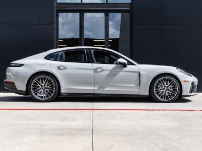 2026 Porsche Panamera Panamera 4