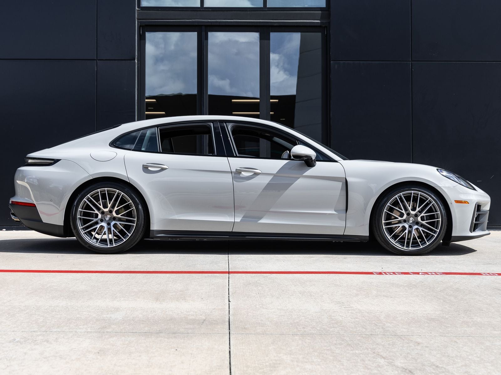 2026 Porsche Panamera Panamera 4