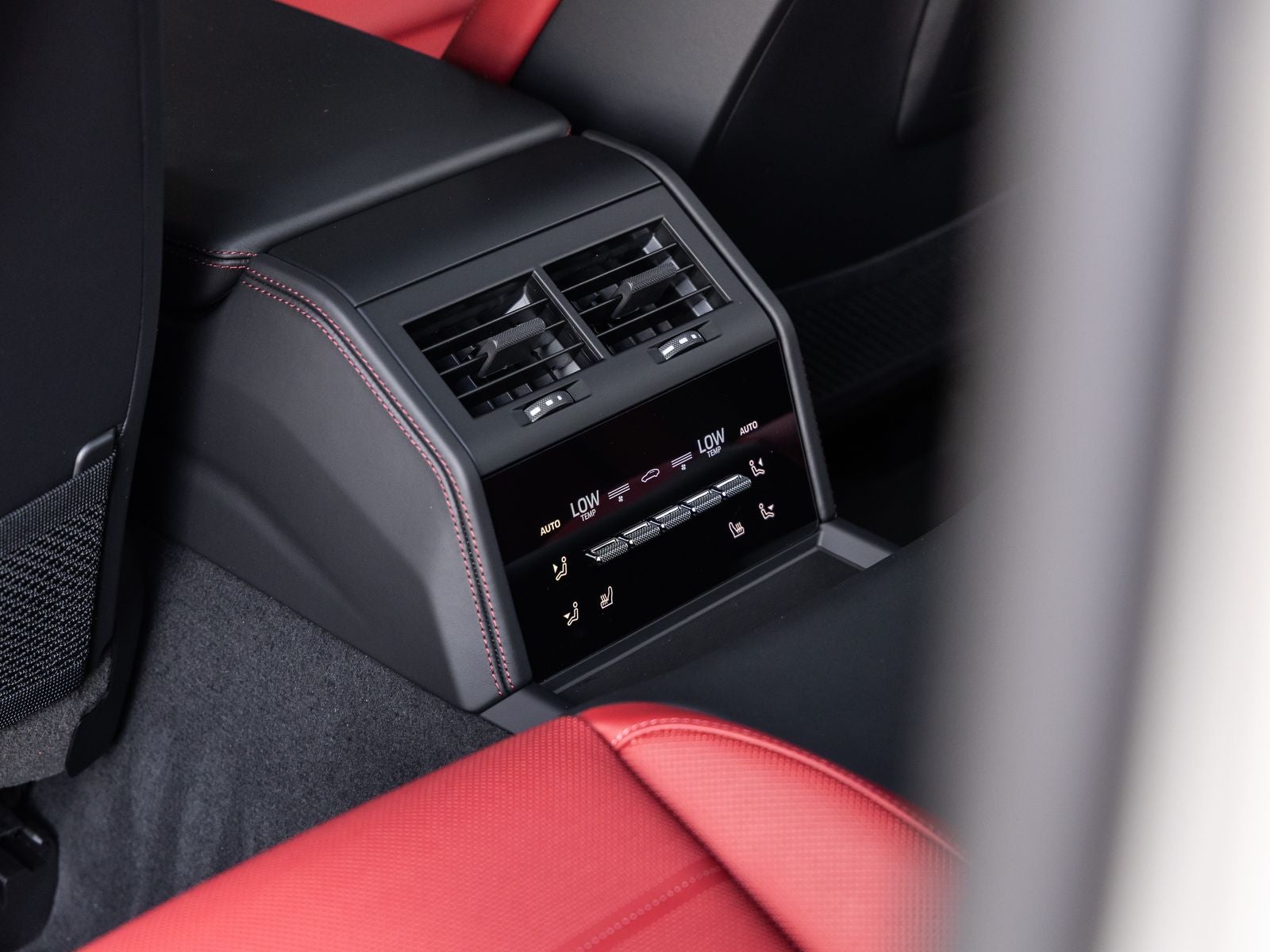 2026 Porsche Panamera Panamera 4