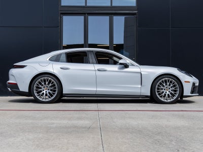 2026 Porsche Panamera Panamera