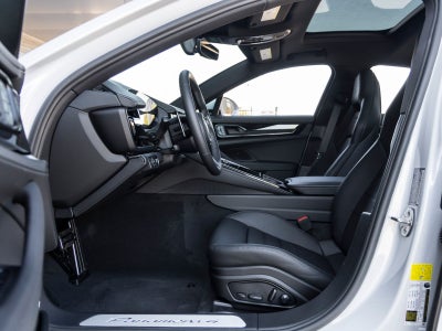 2025 Porsche Panamera Panamera 4