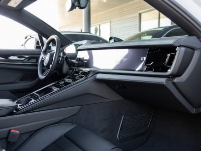 2025 Porsche Panamera Panamera 4