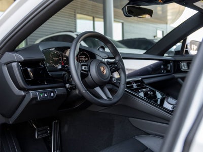 2025 Porsche Panamera Panamera 4