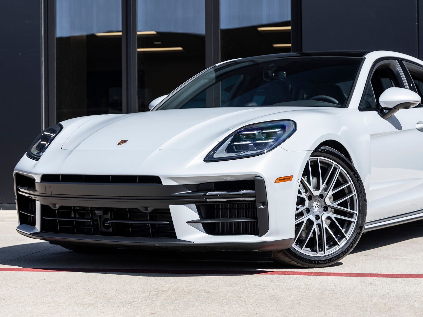 2025 Porsche Panamera Panamera 4