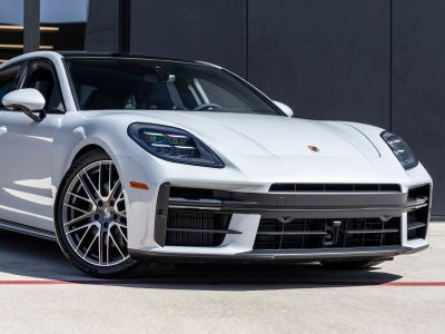 2025 Porsche Panamera Panamera 4