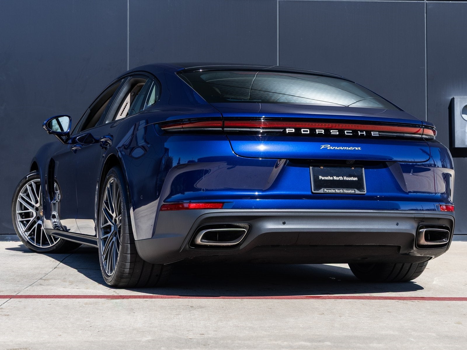 2025 Porsche Panamera Base