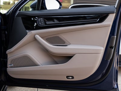 2025 Porsche Panamera Base