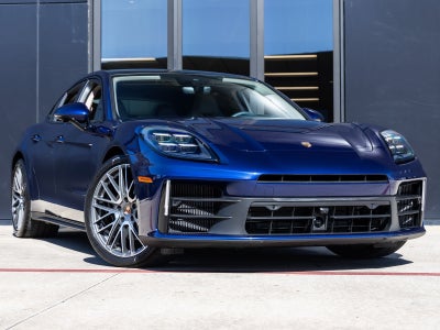 2025 Porsche Panamera Base