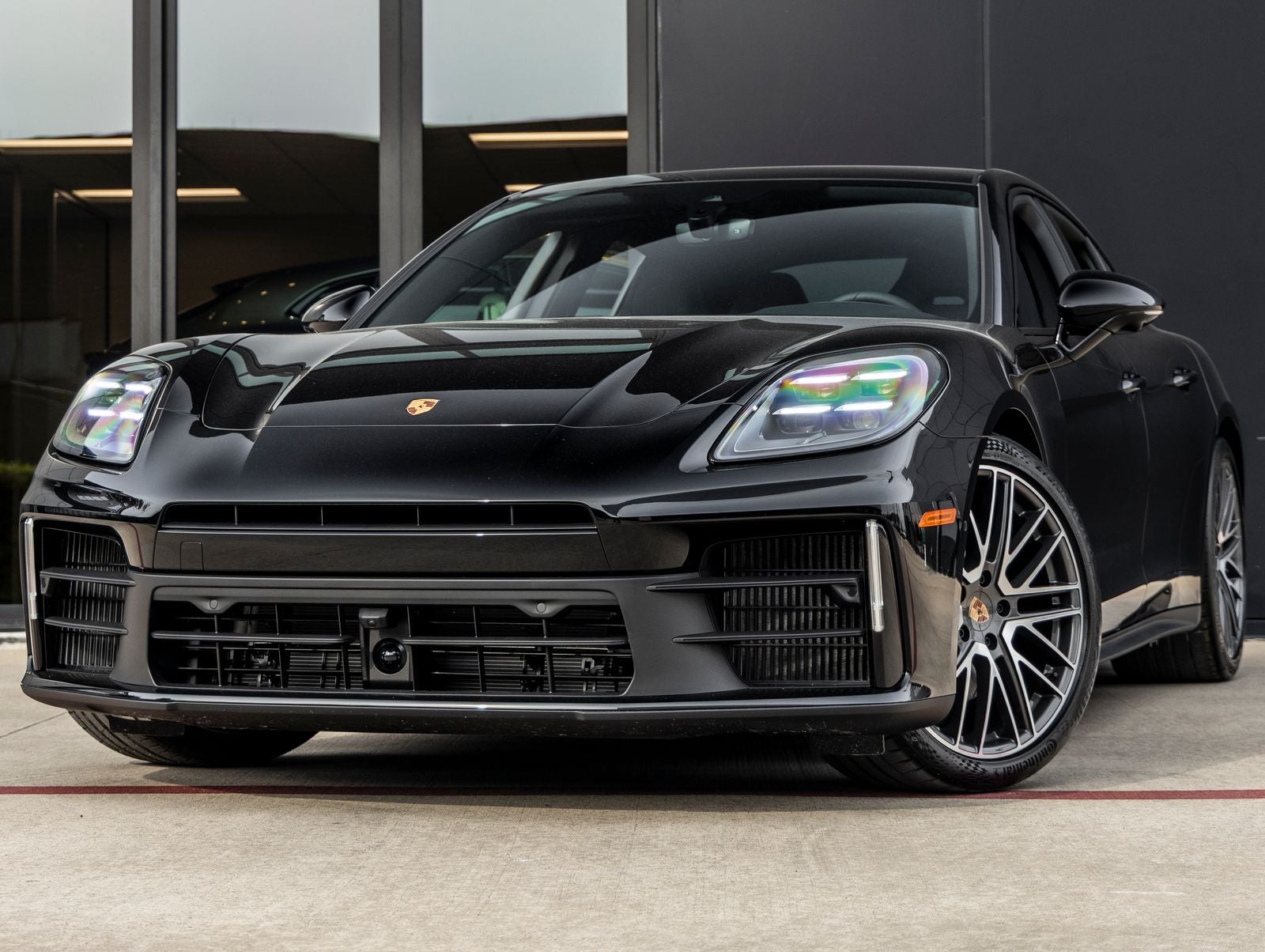 2026 Porsche Panamera 4's photo