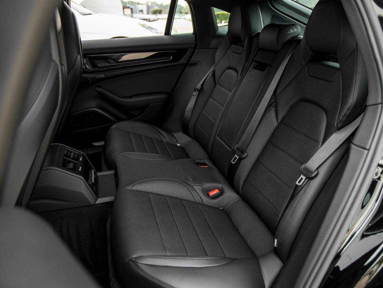2026 Porsche Panamera RWD