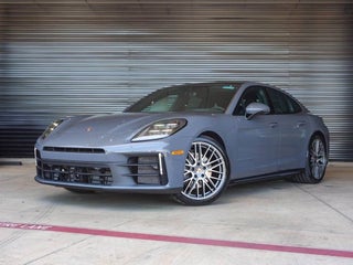 2025 Porsche Panamera 4