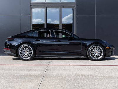 2026 Porsche Panamera Panamera 4