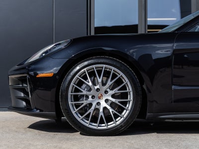 2026 Porsche Panamera Panamera 4