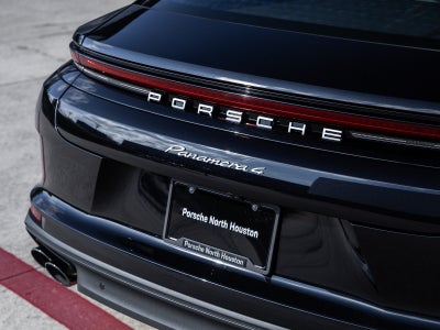 2026 Porsche Panamera Panamera 4