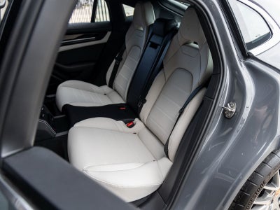 2025 Porsche Panamera Panamera 4