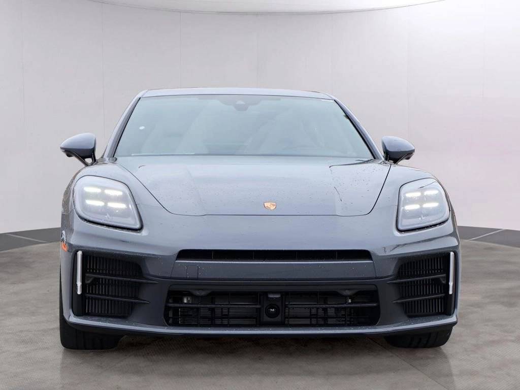 2026 Porsche Panamera 4