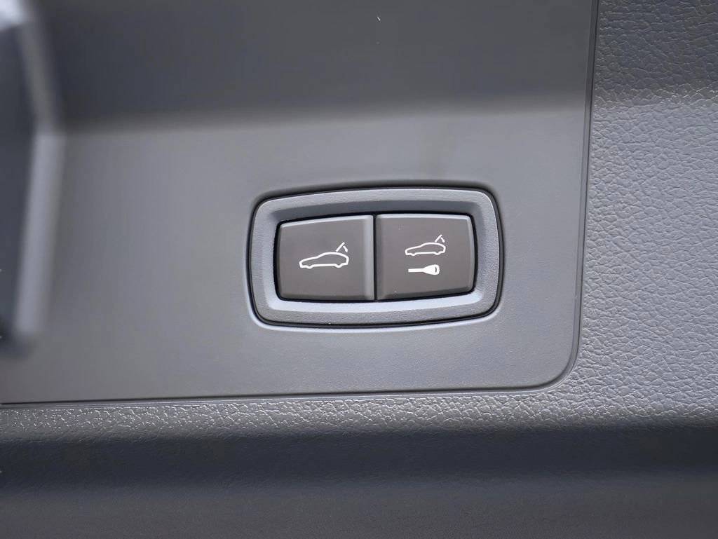 2026 Porsche Panamera 4