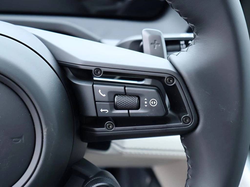 2026 Porsche Panamera 4