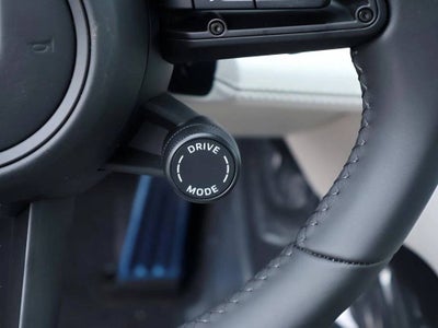 2026 Porsche Panamera 4