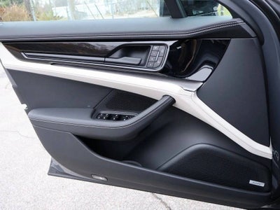 2026 Porsche Panamera 4