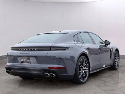 2026 Porsche Panamera 4