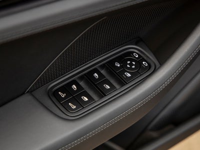 2026 Porsche Panamera RWD