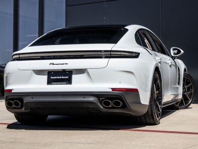 2025 Porsche Panamera RWD