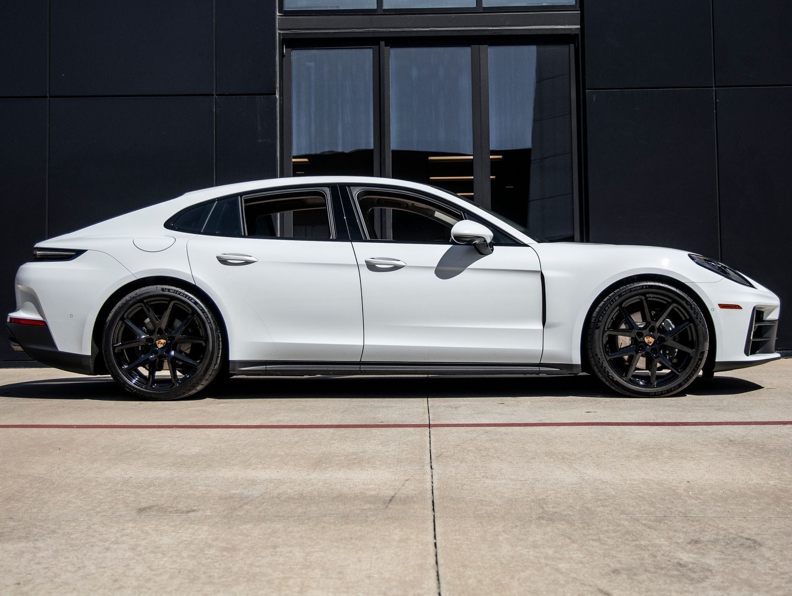 2025 Porsche Panamera RWD